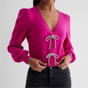 express rhinestone bow hot pink v neck sweater m medium